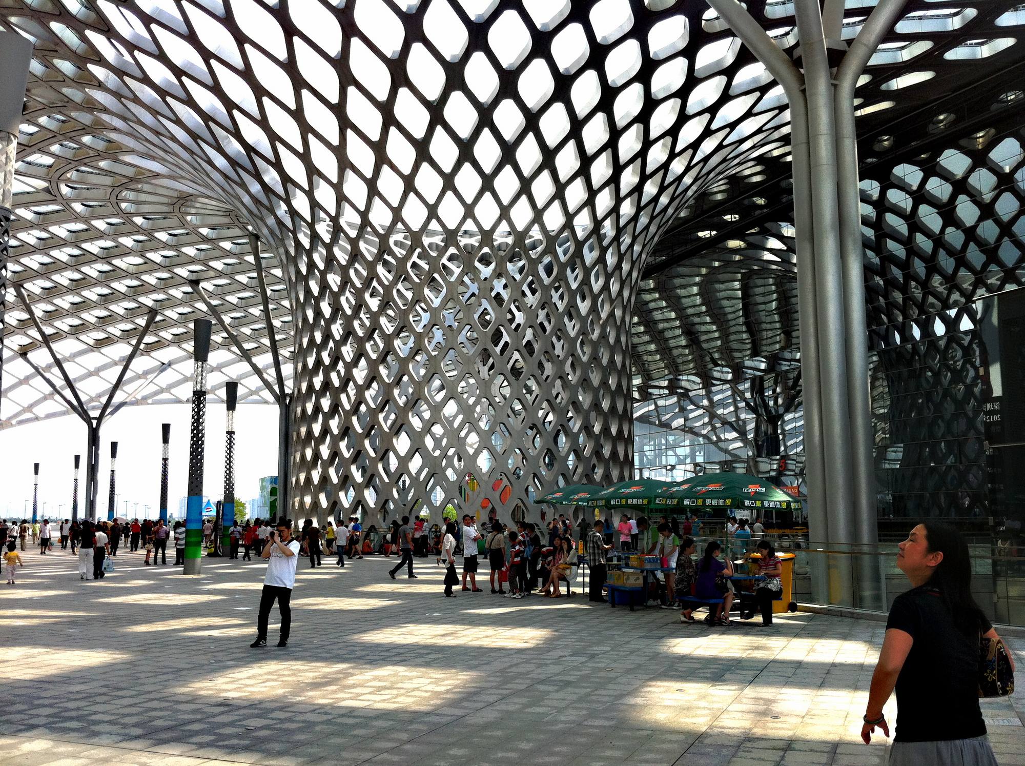 现代风综合体育馆设计案例赏析,体育中心设计效果图