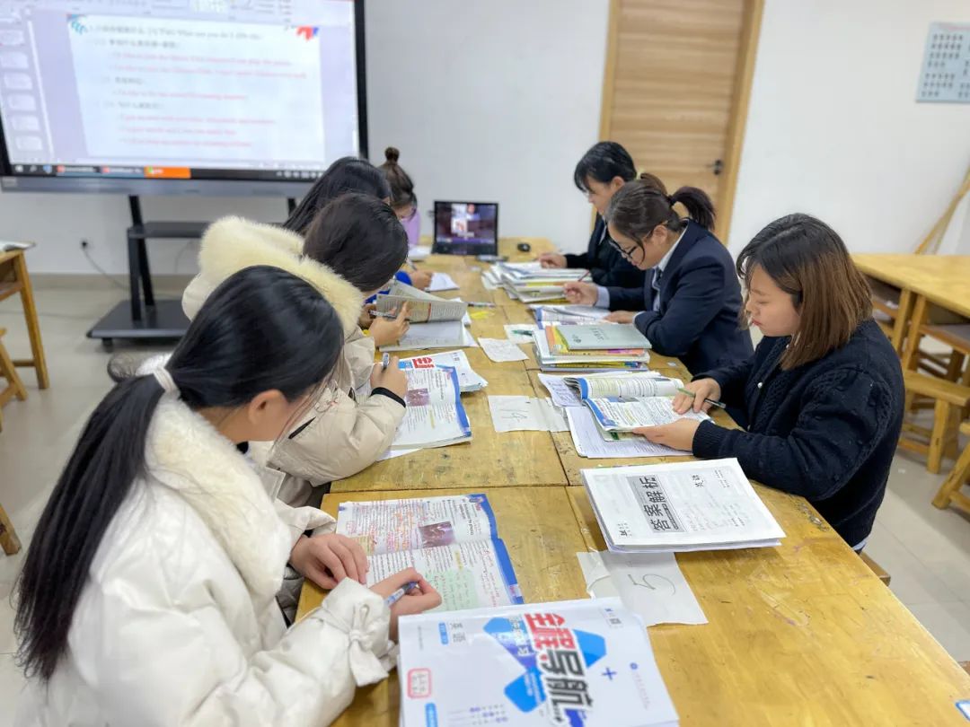 南湖行知丨【战“疫”线下篇】封校不封爱,温暖一直在