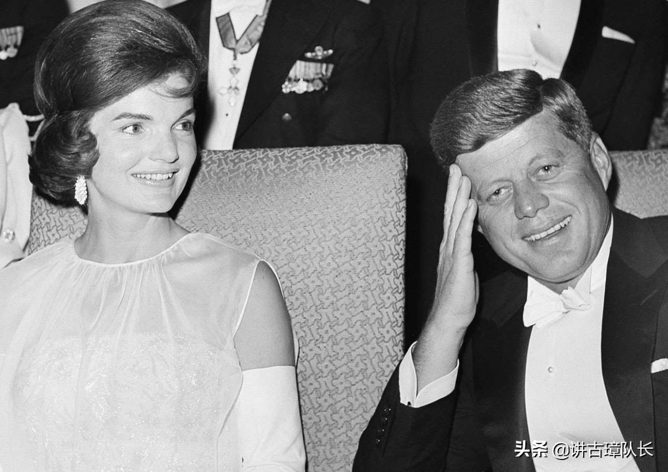 玛丽莲梦露最新写真,玛丽莲梦露为何是男人心中的女神