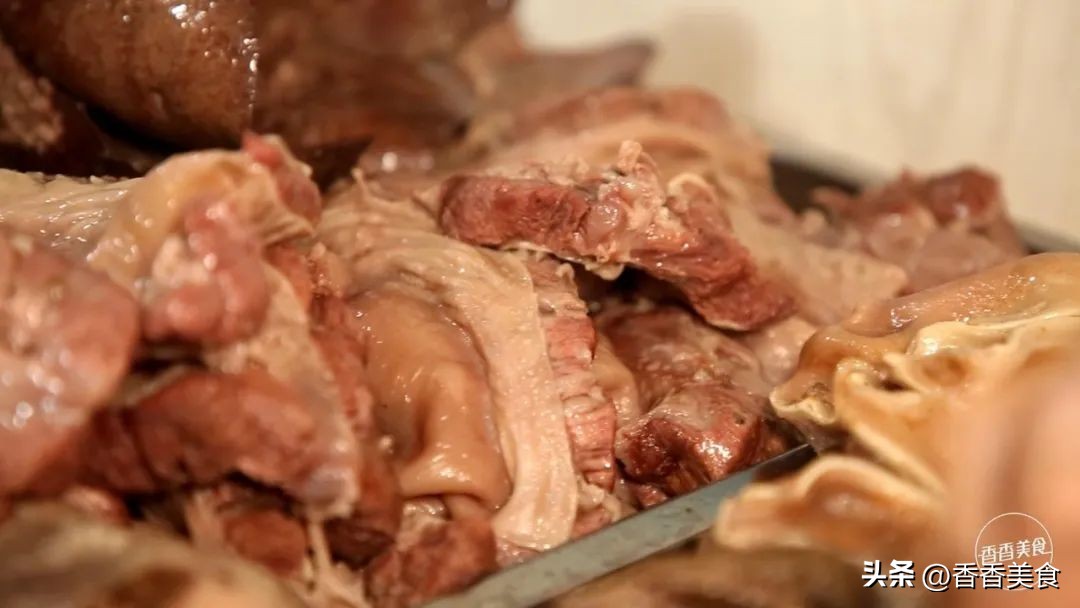 “芝麻”小店里的卤肉香，吃货说来这儿不看颜值冲味道