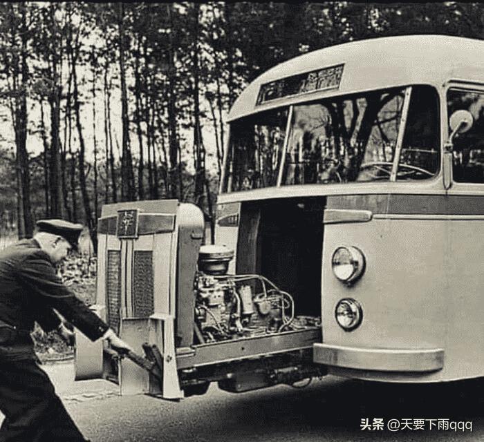 日军兽行：当着男人的面玷污了女儿，临走还残忍割下妻子乳房