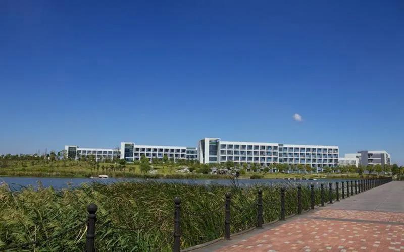 上海海事大学日常,每日一校上海大学