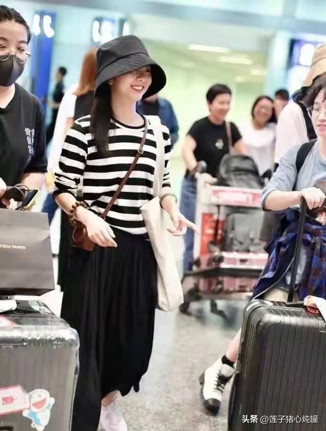 娃娃脸谭松韵穿衣搭配,怎么说谭松韵真的太会穿搭了