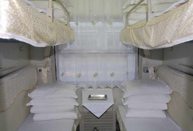 女子吐槽软卧3男1女后续,女子吐槽软卧车厢分配事件