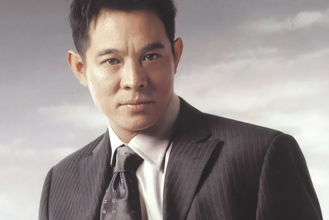 7次断手、全身100多针、大小便*禁失**，这些武打明星让人动容