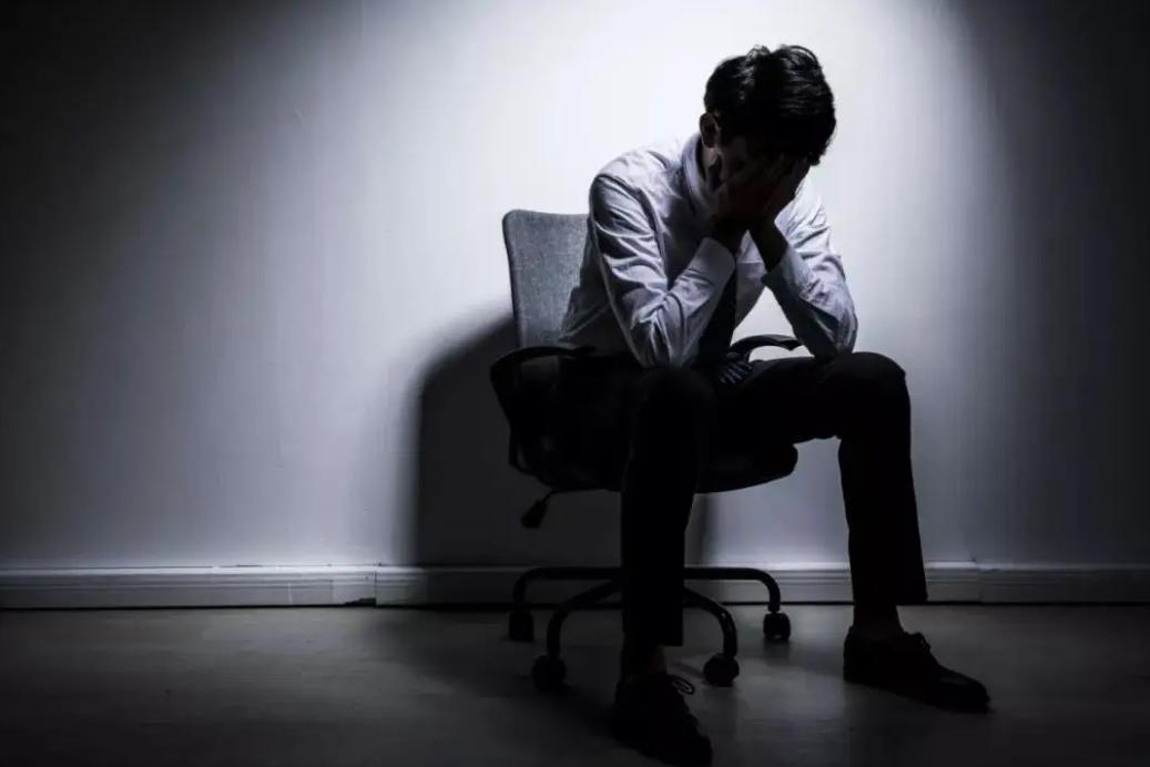 2008年上海富豪自杀，妻子继承70亿遗产，14年赚310亿，至今单身