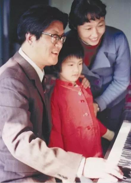 作曲家施光南简历,施光南死后遗孀现状