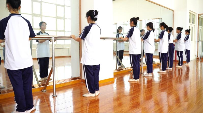 南阳外国语学校报名,欢迎报考外国语实验学校