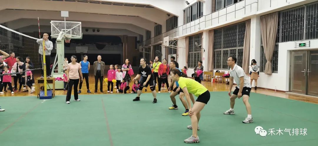 气排球传球手法与发力方式,气排球传球技巧