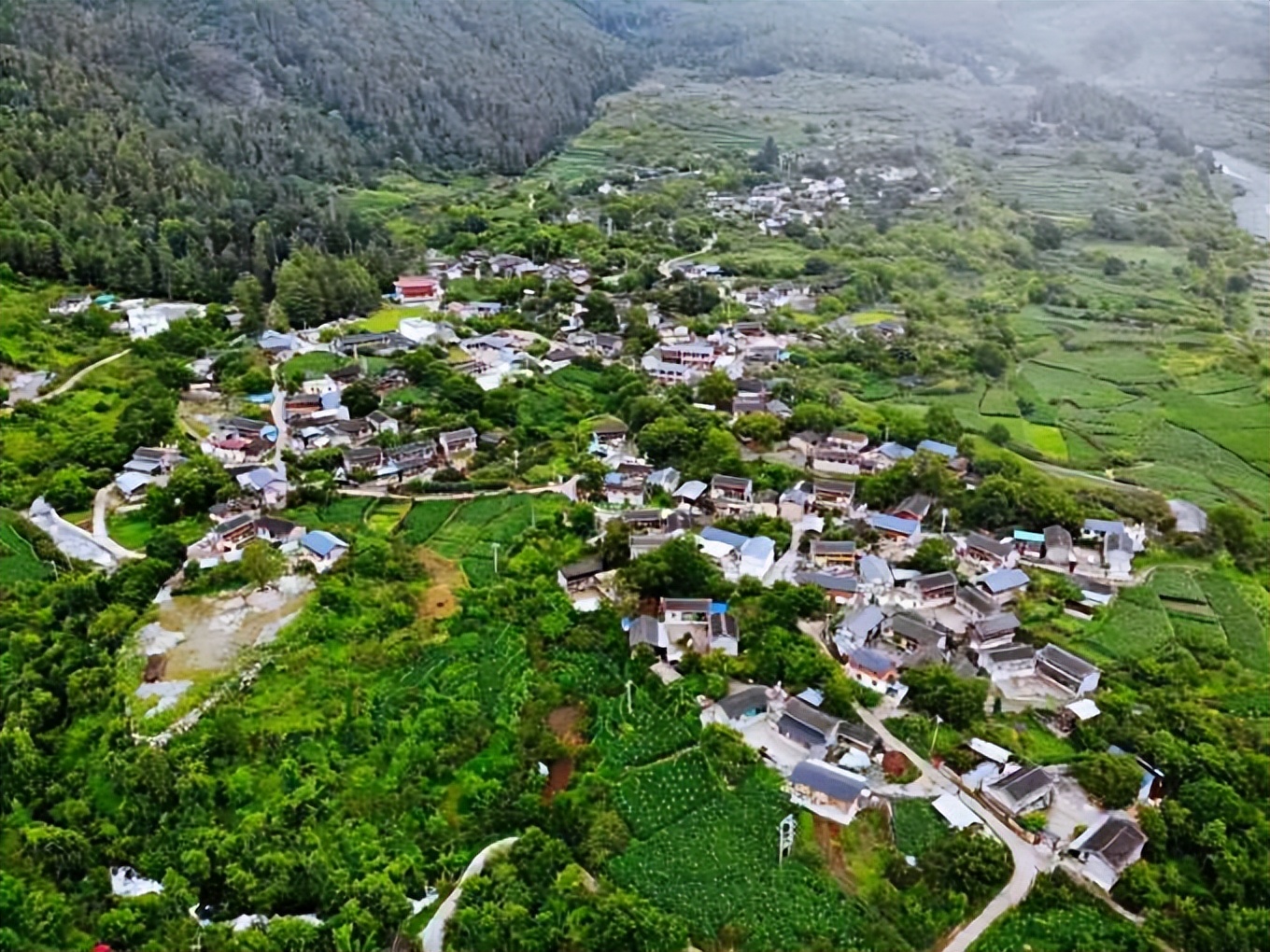 云南最美却要徒步到的地方是哪里,徒步云南旅游攻略最佳线路