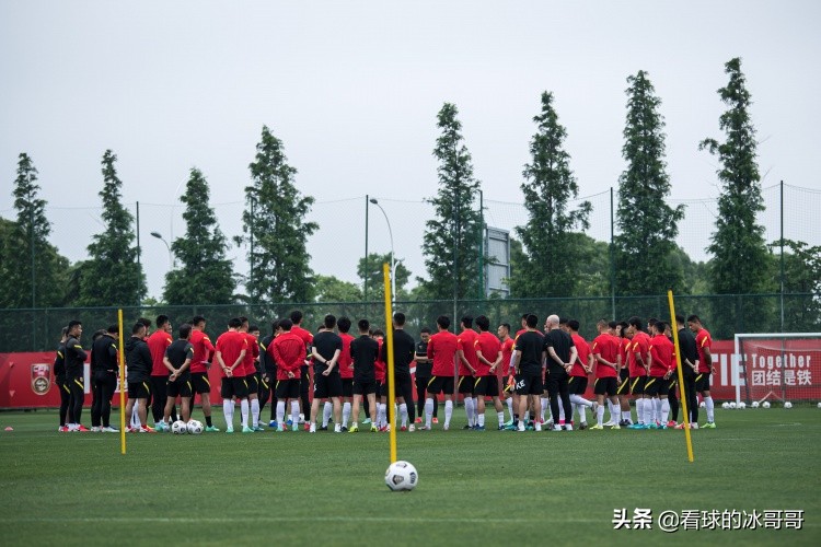 国足换帅李霄鹏的执教理念是什么,卸任国足主帅后李霄鹏首度出山