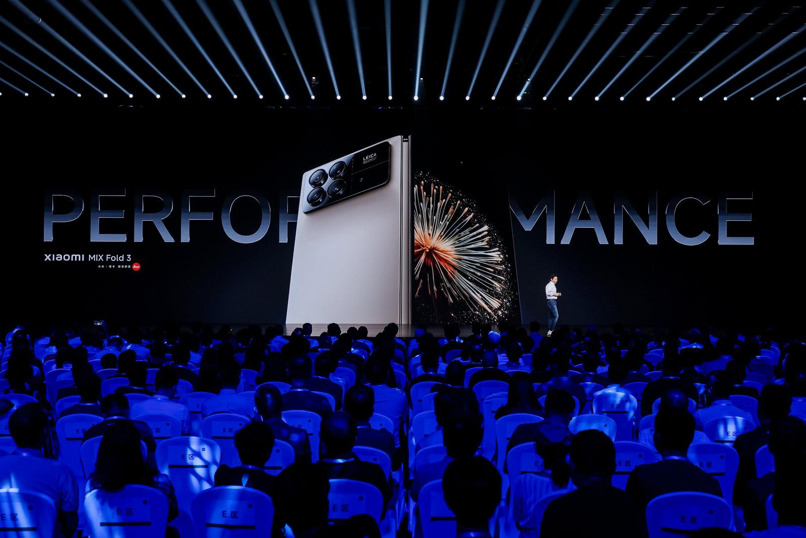 小米mixfold3拍照对比三星fold5,小米mixfold3爆料图