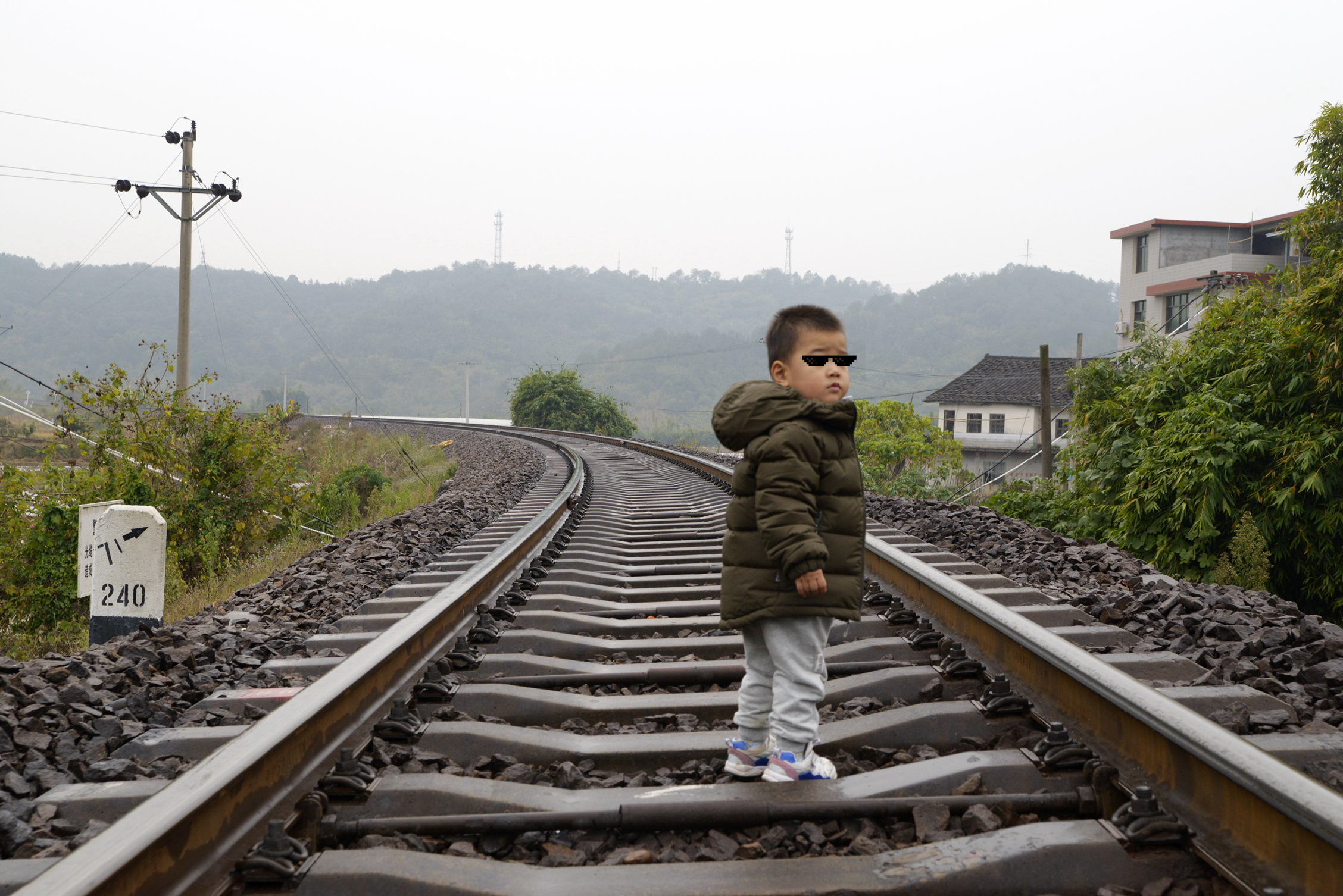 国产跟黑冰一个档次羽绒服,国货之光轻薄羽绒