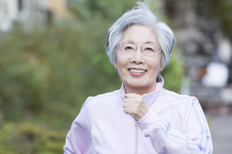 科学家研究熬夜的危害,新冠后遗症可以熬夜吗