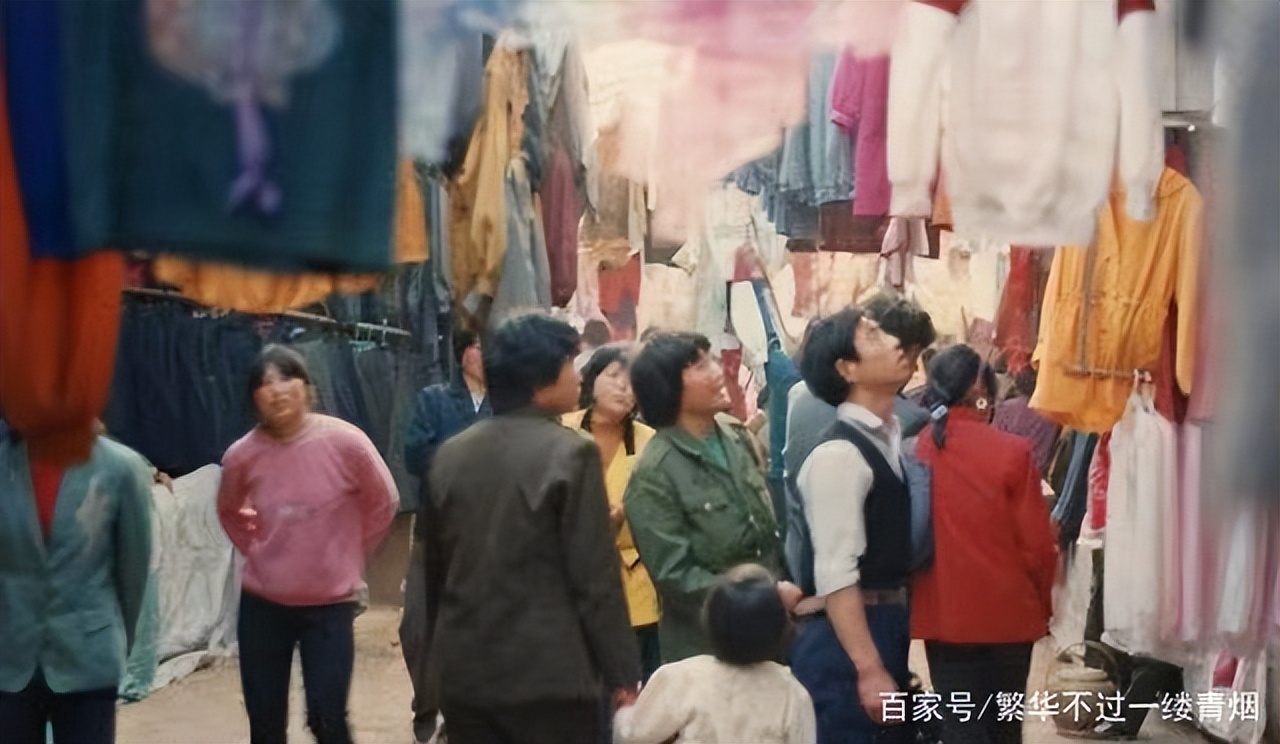 短篇小说古董店,短篇小说平台要求首发的有哪些