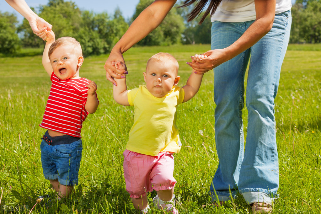 孩子踮脚尖走路如何纠正,大童踮脚走路有什么办法纠正