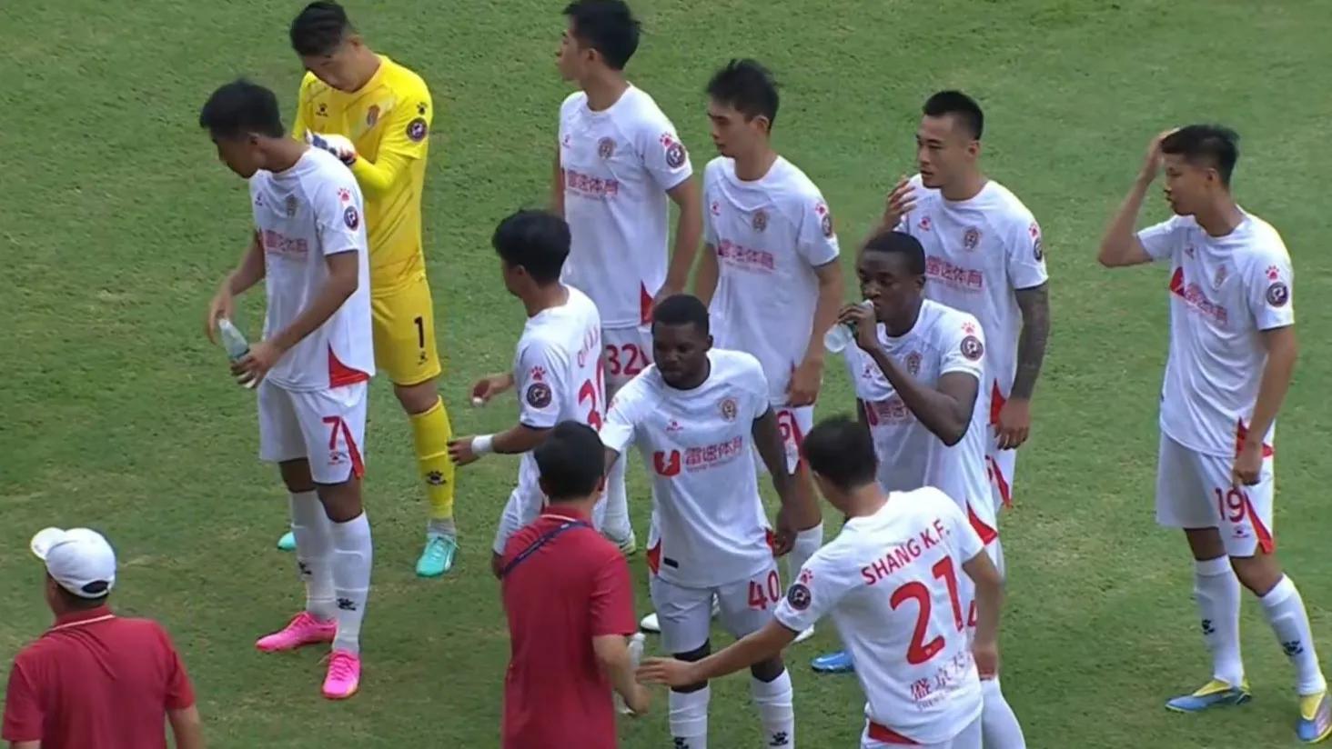 0-0！昔日八冠王中甲首秀，全华班青年军表现惊艳，一度压着打！