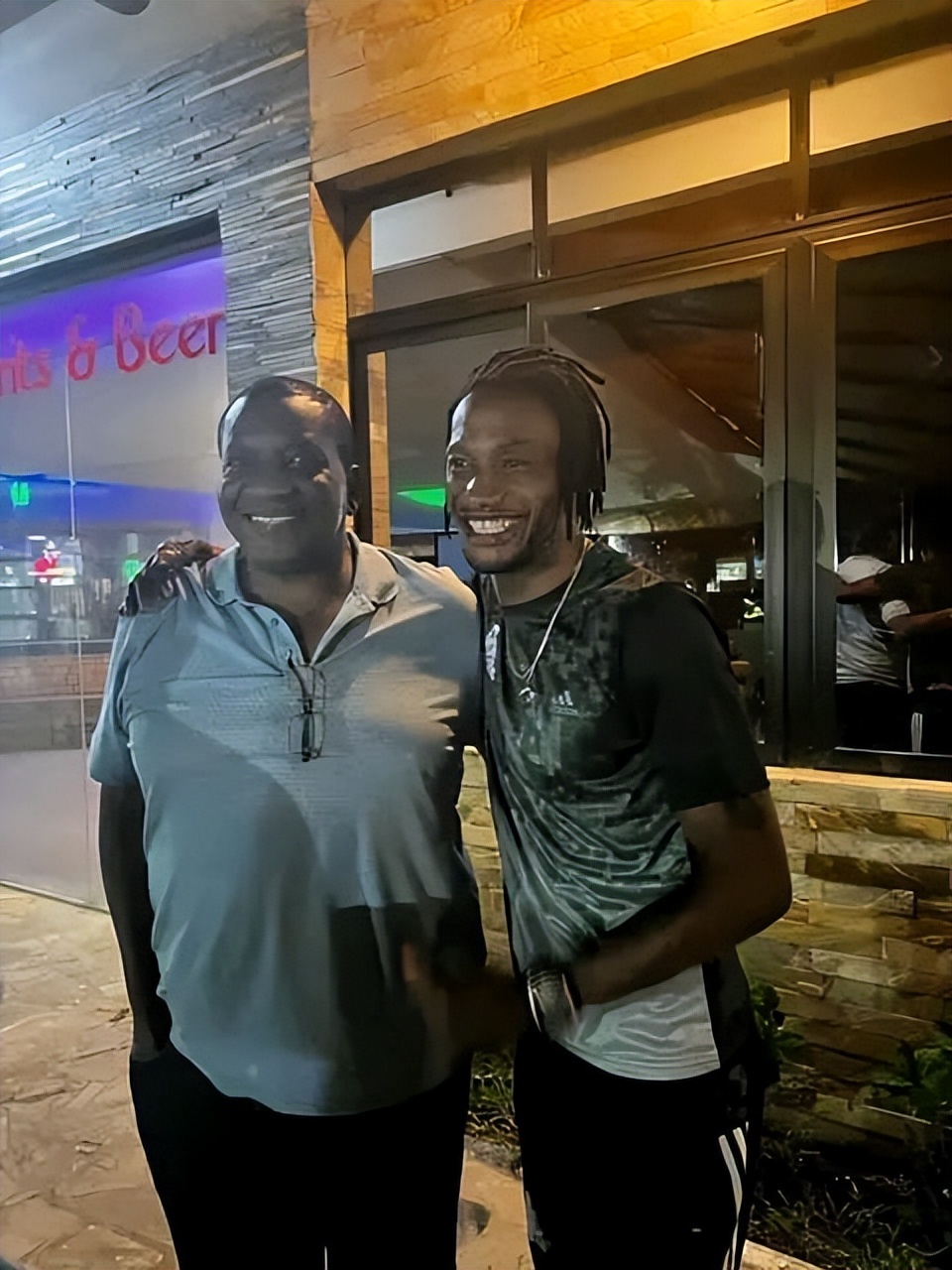 大连外援曼佐基：技术业余，却是非洲全村希望