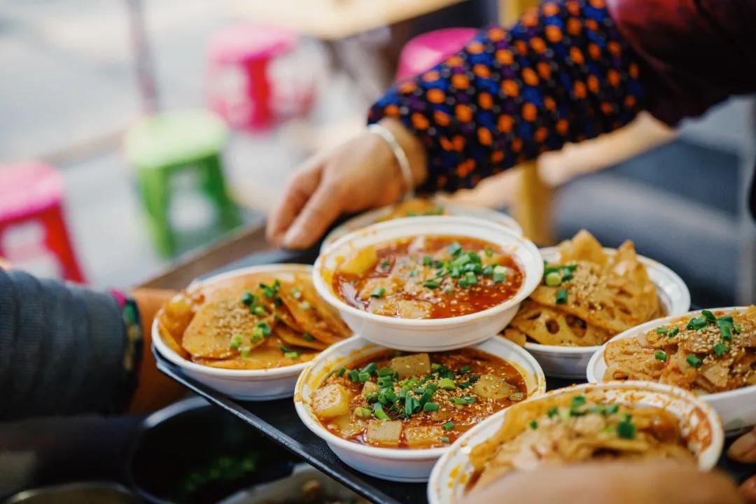 成都住哪里便宜又方便攻略,成都待半个月怎么住最划算