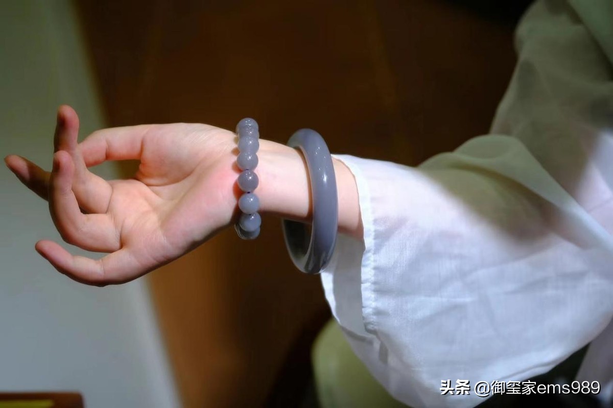 烟紫和田玉戒指值不值得入手,和田玉烟紫值得收藏吗