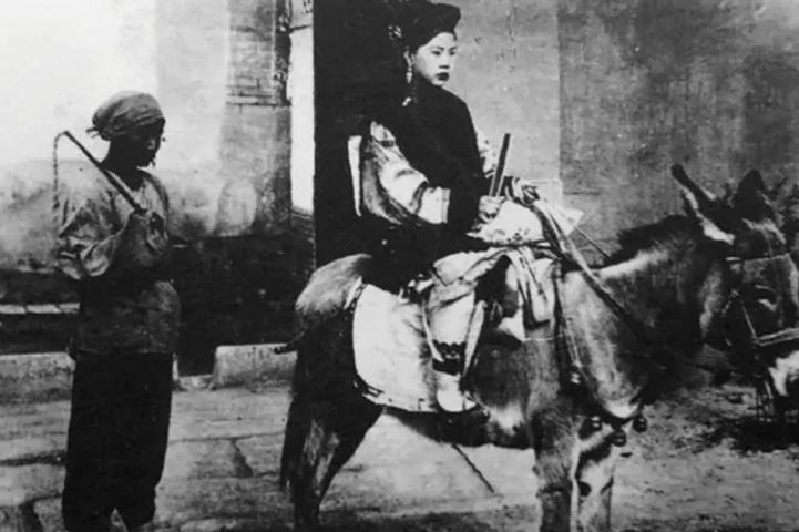 清朝最残忍的刑法,清朝酷刑五马分尸