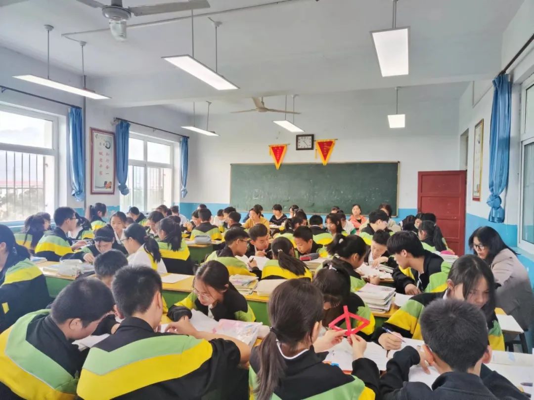 永济市逸夫初中实习生实习感悟