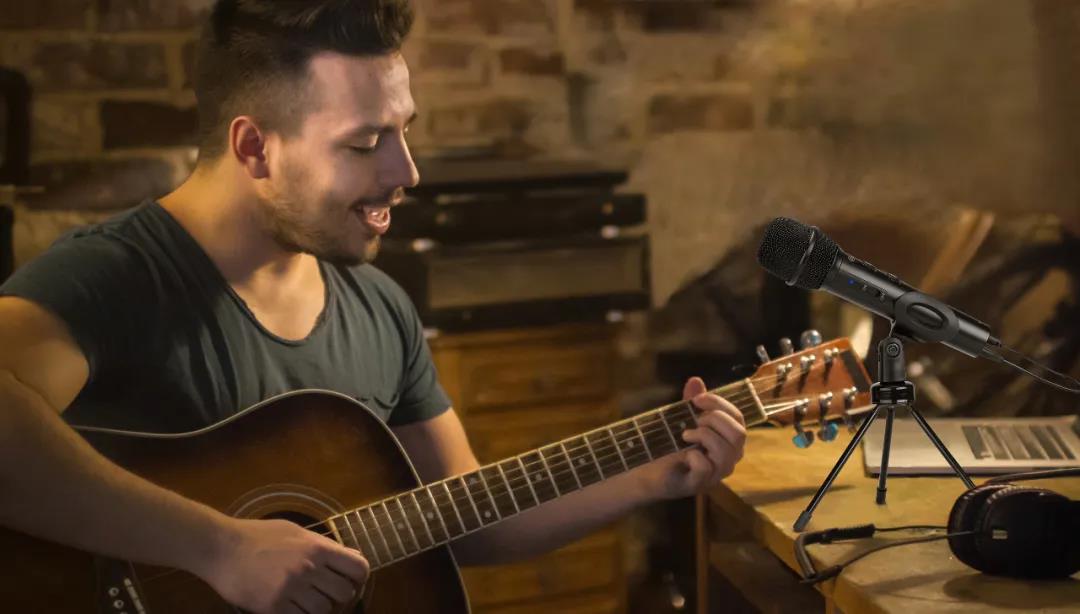 家用k歌麦克风电容好还是动圈好,什么是麦克风动圈和电容