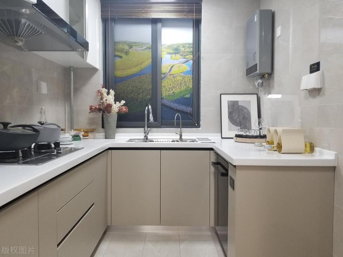 燃气热水器必备条件,零冷水燃气热水器智商税