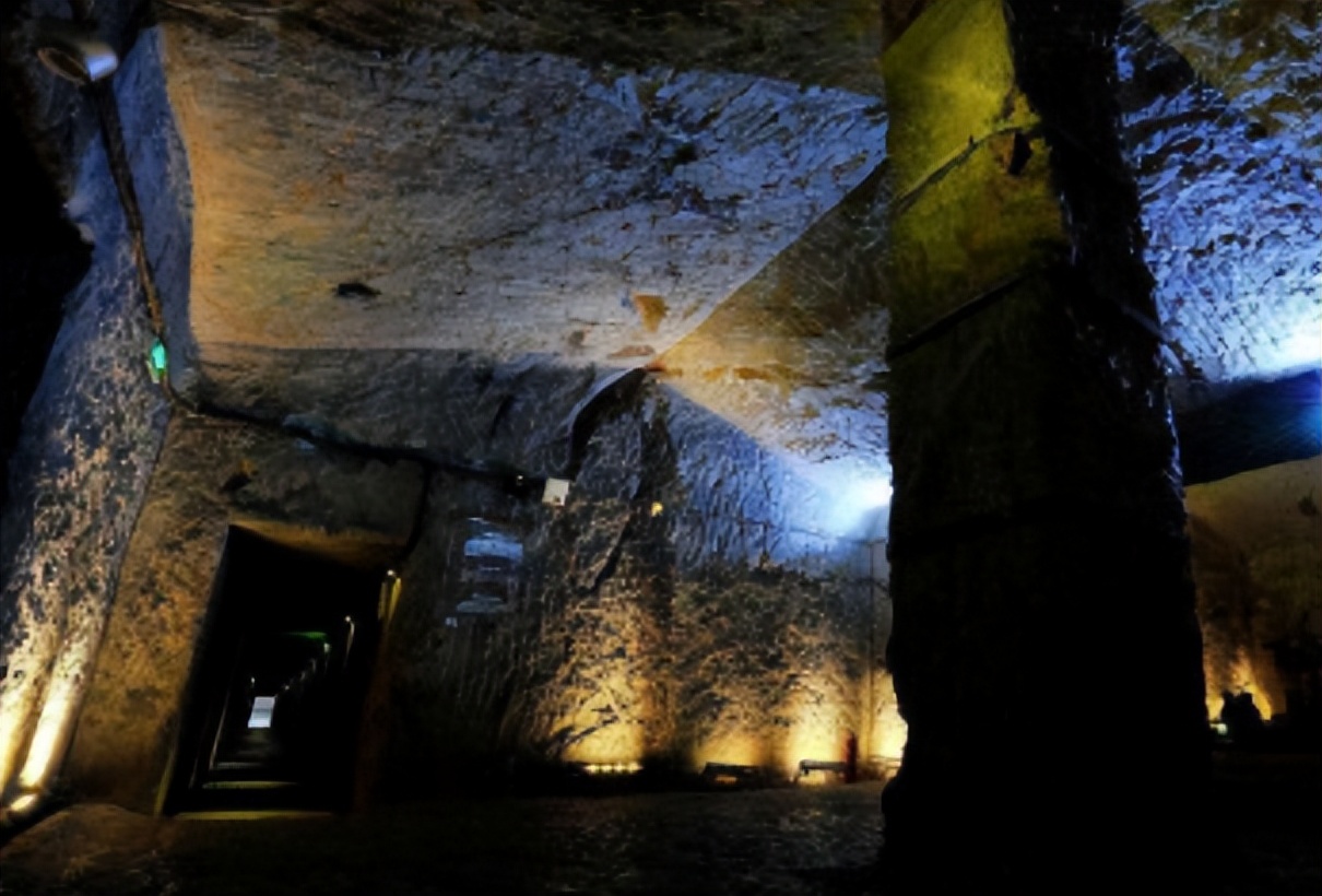 古墓被盗盗墓贼,楼兰古墓被盗案