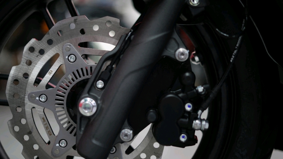 钱江qj鸿150怎么样,钱江qj150踏板爆改