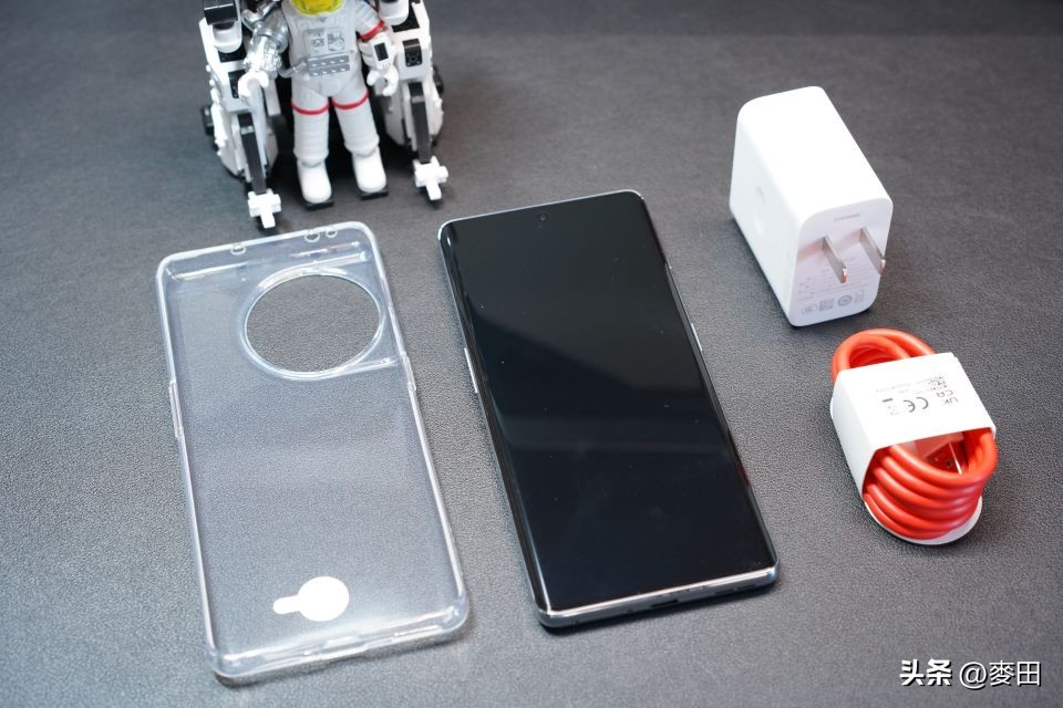 618值得买的高性价比的千元手机,618手机推荐性价比高2000内一加