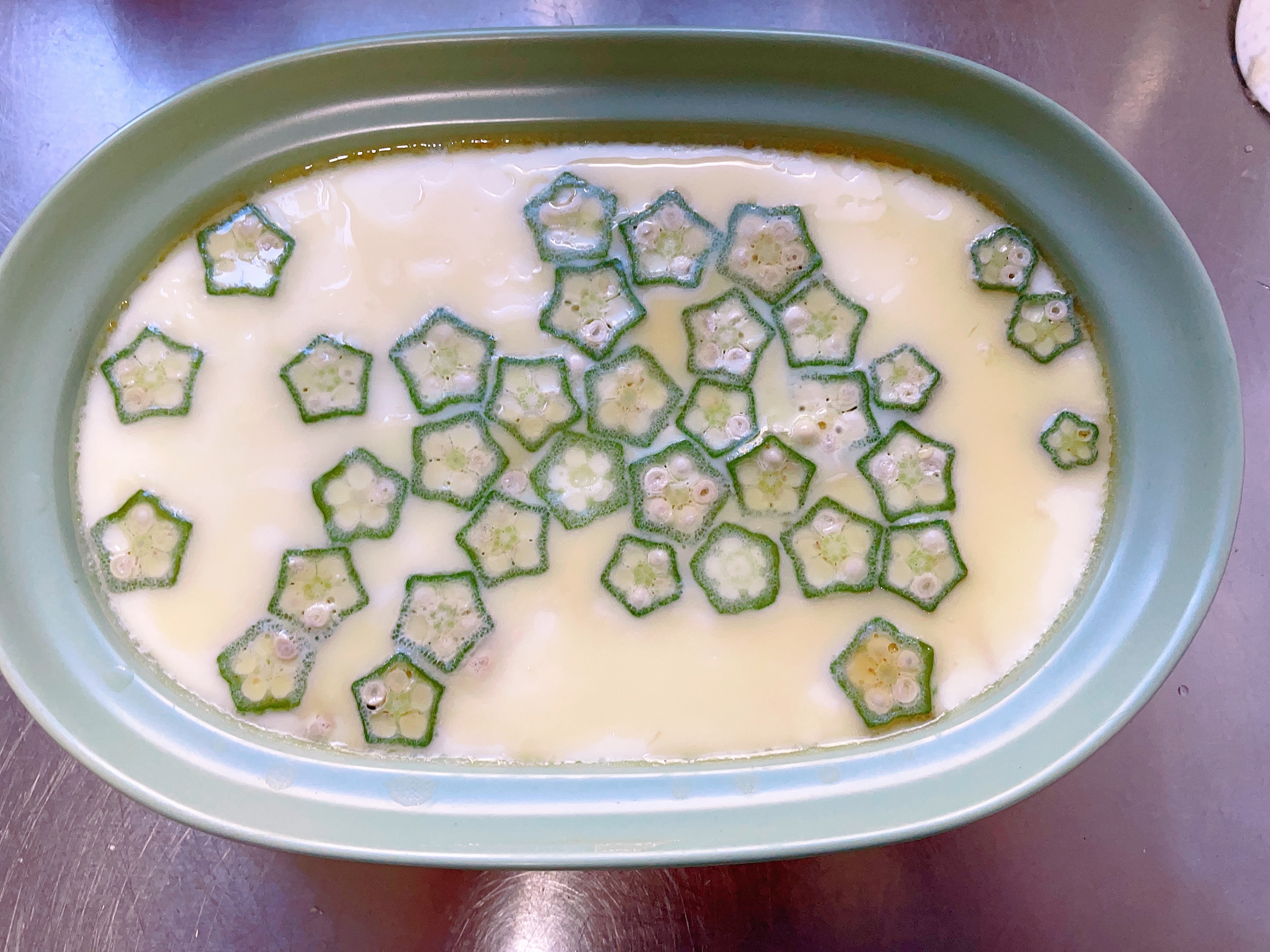 鸡蛋买回家有脏东西怎么存放,鸡蛋放在家里能保存多久