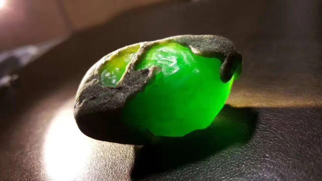 直播间买翡翠原石被骗没证据咋办,翡翠原石商家不退款会怎么样