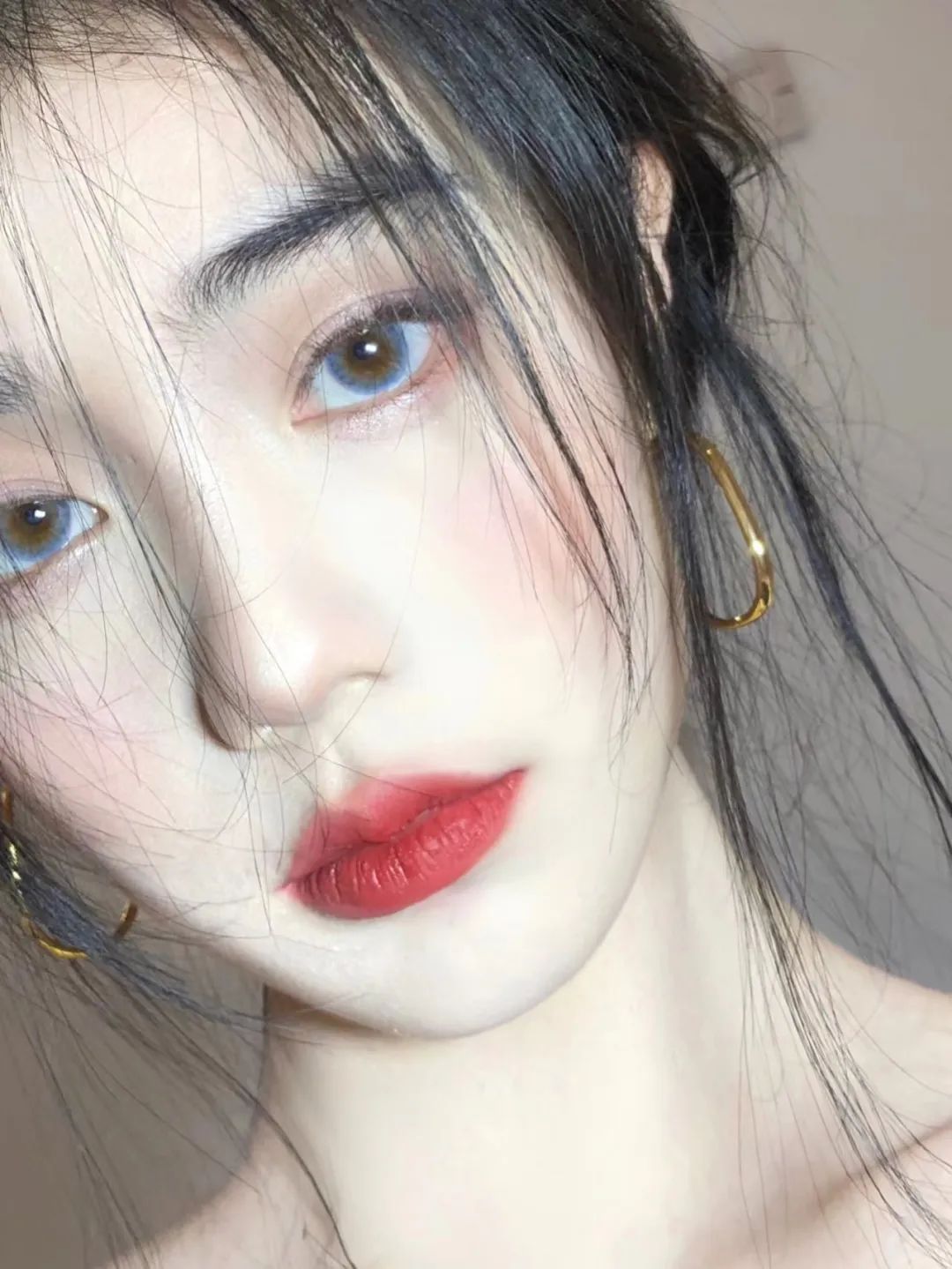 杨超越整了容吗,杨超越变了一个样子吗