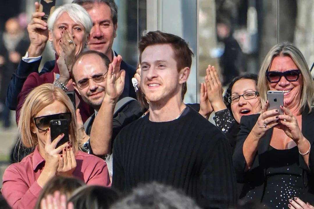 burberry开裆,burberry微喇裤