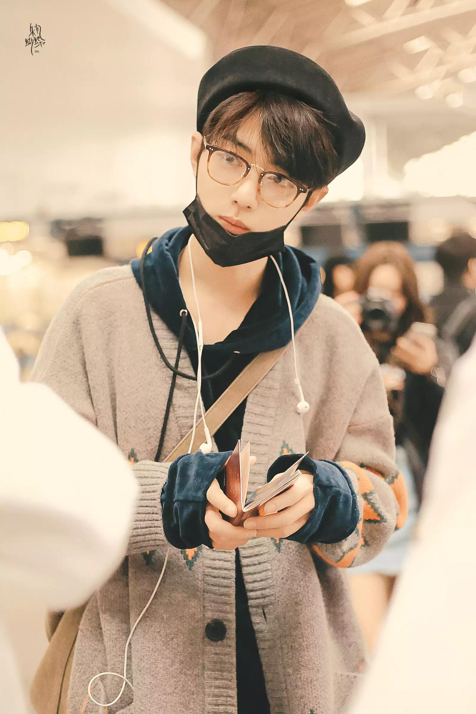 reaction肖战舞台考古,肖战x玖少年团考古完整视频