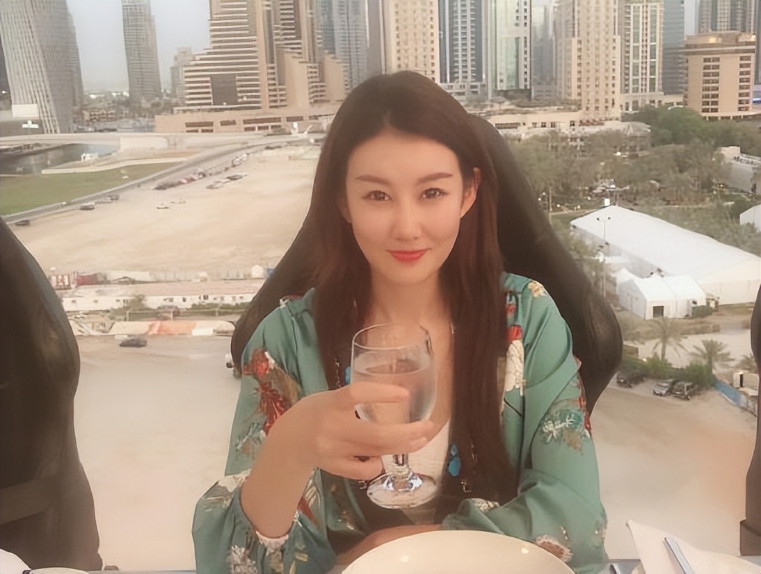 草根出身的王宝强成名之后的经历,王宝强就是娱乐圈的一股清流