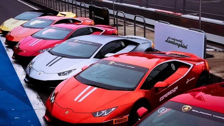 二手车商骗了你的定金报警有用吗,二手车商坑了我六千能起诉吗