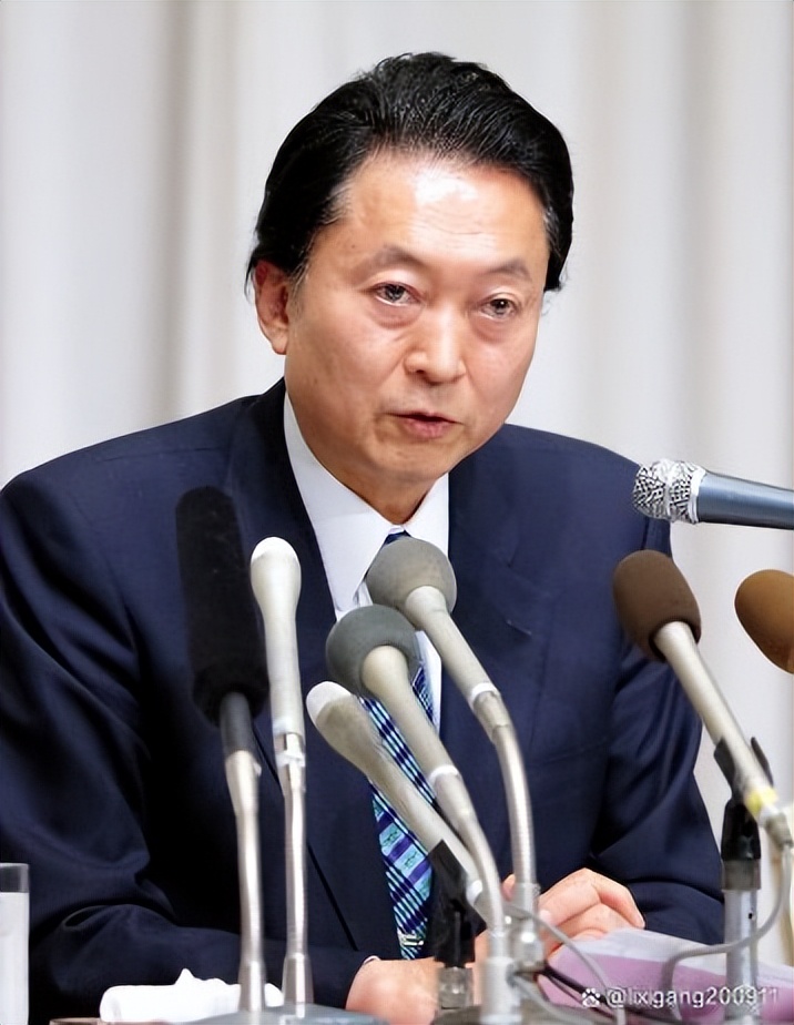鸠山由纪夫：出身显赫，首位民主*党**首相，祖父是首位自民*党**籍首相