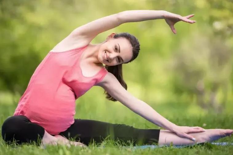 女生阴毛发黄是什么情况，是不是得了什么病？