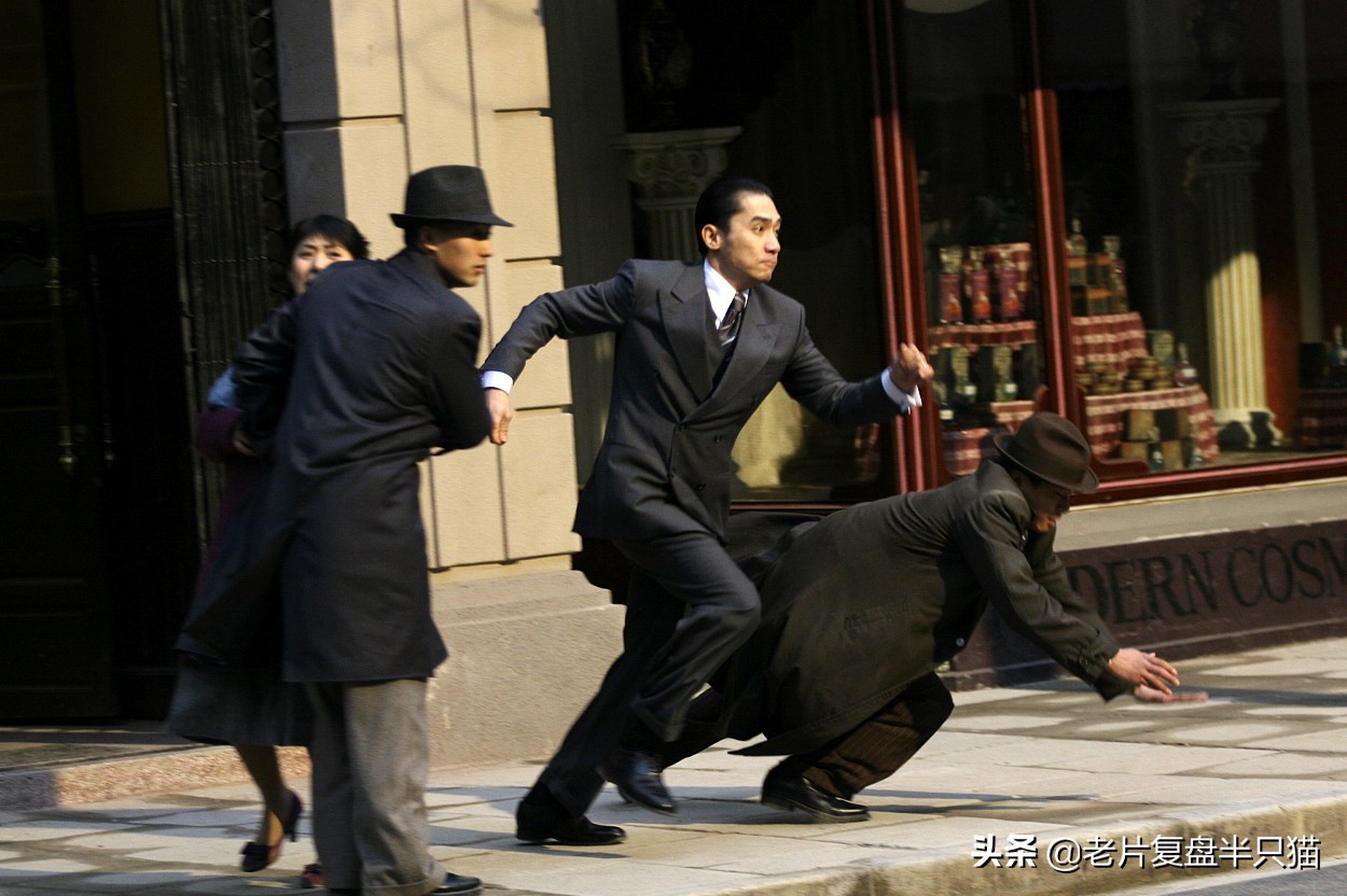 解读《色·戒》3段删掉激情戏，背后的6个“真真假假”