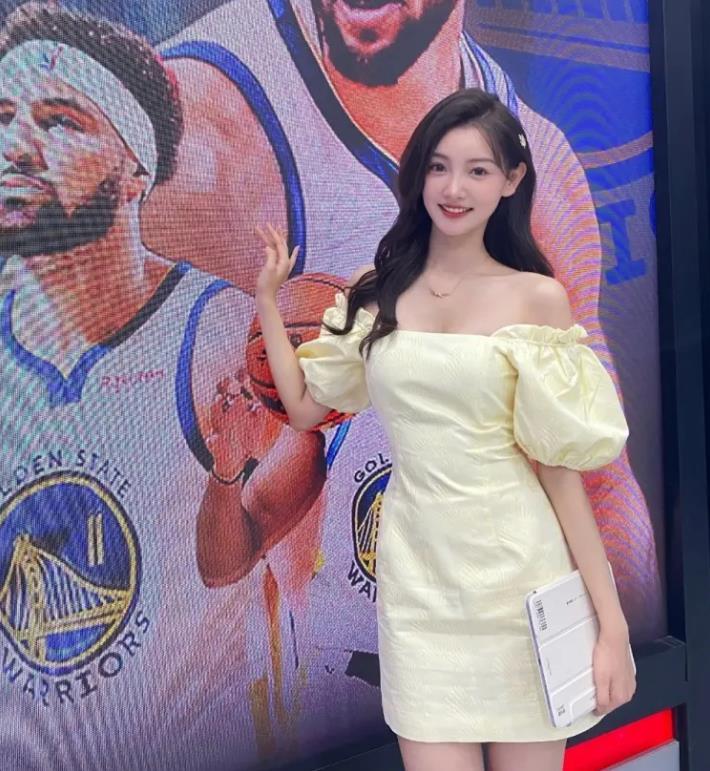 董老厮看球偶遇马凡原视频,董老厮偶遇马凡舒原视频