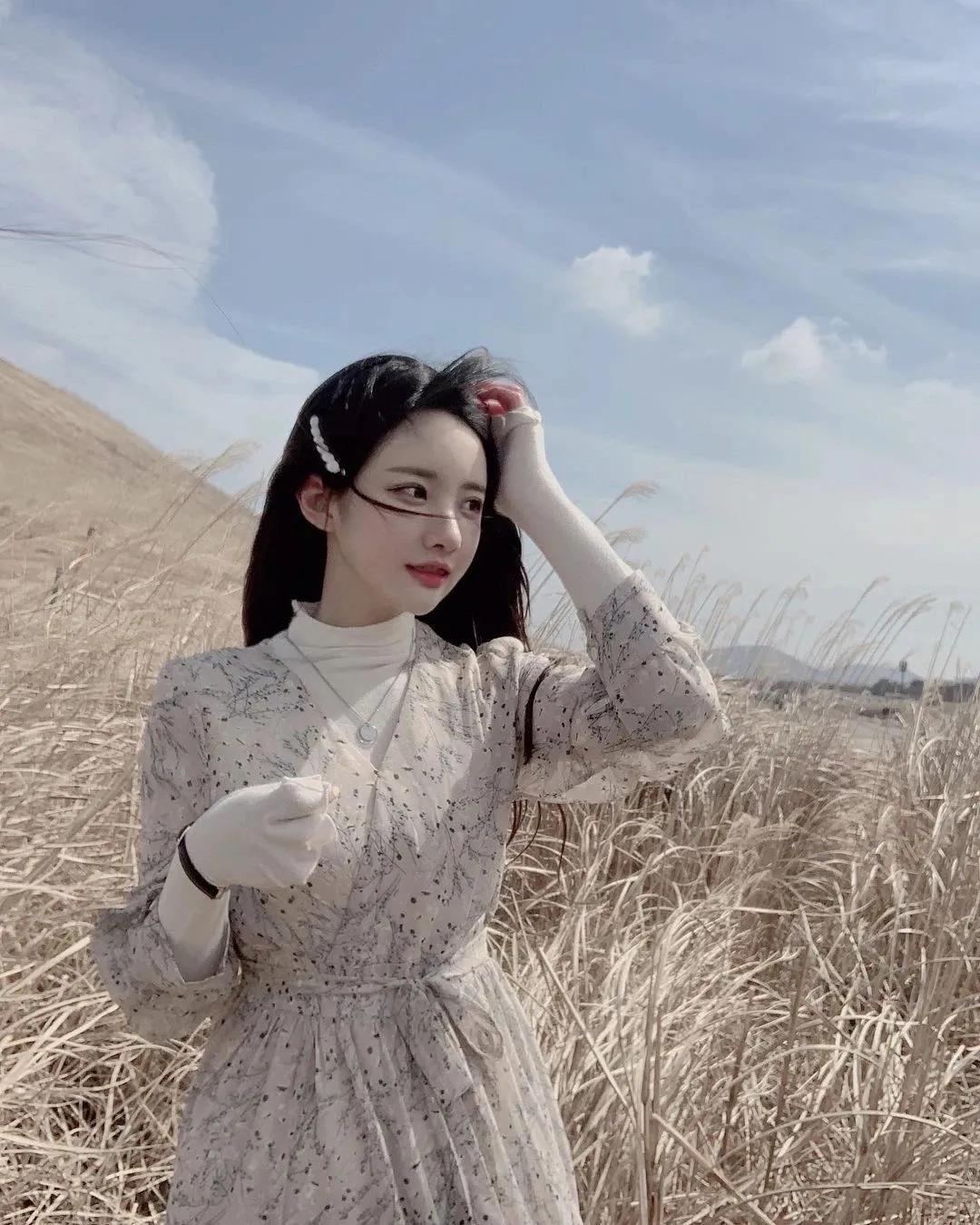 ios缇庡コ鍞編澹佺焊,濂界湅鐨勫コ鐢熷绾竔os