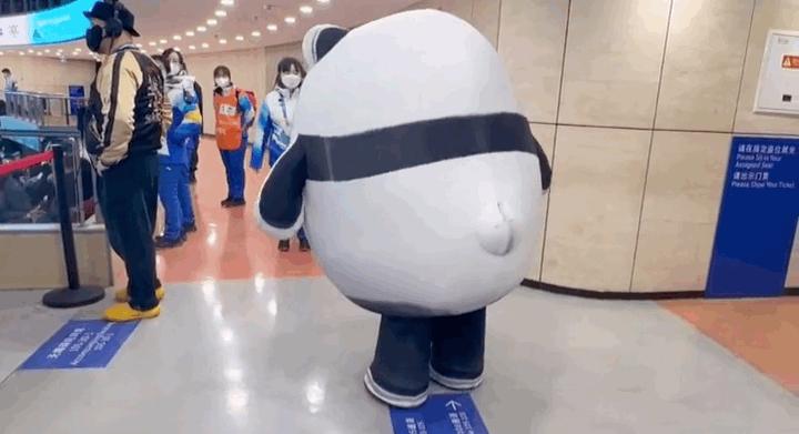 情人节男朋友给我发了520000,情人节男朋友买了一千多的礼物