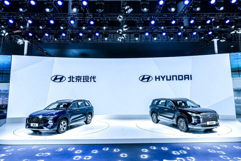 闊╁浗杞﹀叏鐞冮攢閲忎粎娆′簬澶т紬,韪㈣繘涓栫晫鏉殑鍥藉