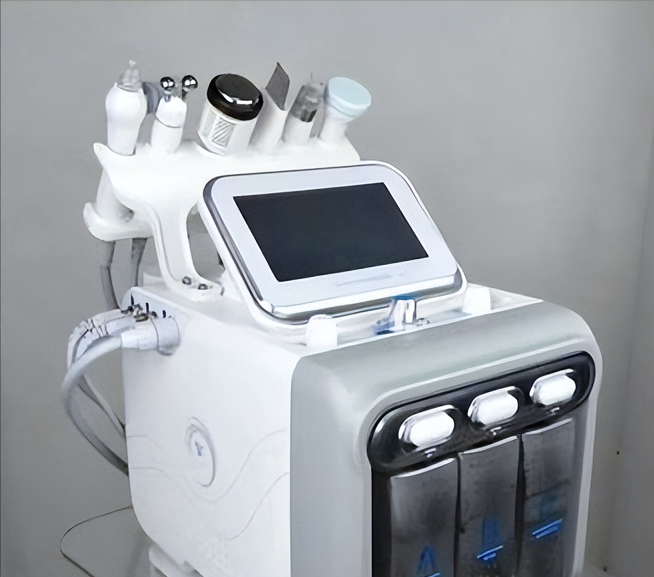 鼻子黑头里挤出的白色油脂怎么办,鼻子上有硬硬的黑头怎么办