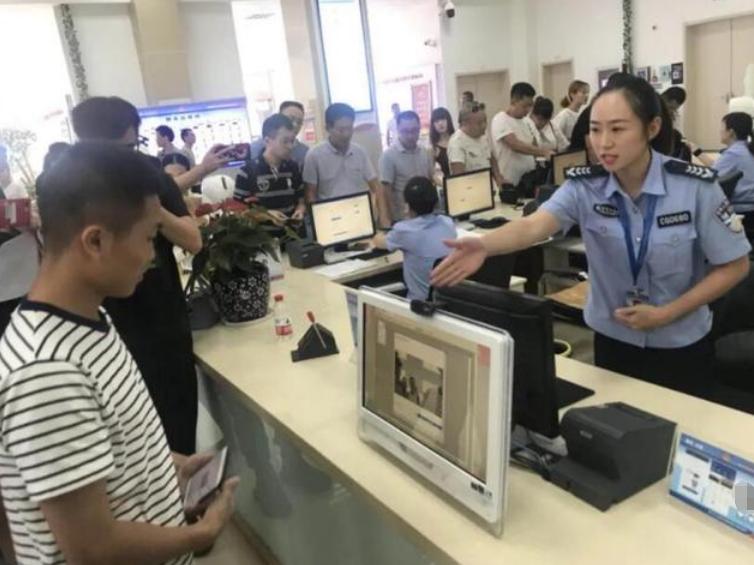 五菱宏光超速两百,五菱宏光时速195被罚款