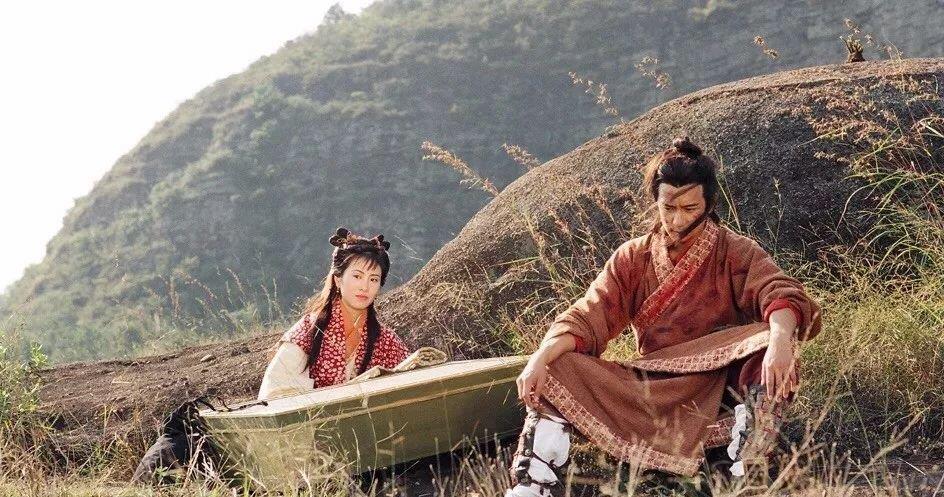 公然性骚扰19岁女星，发妻子裸照做人设，他恶心到家了