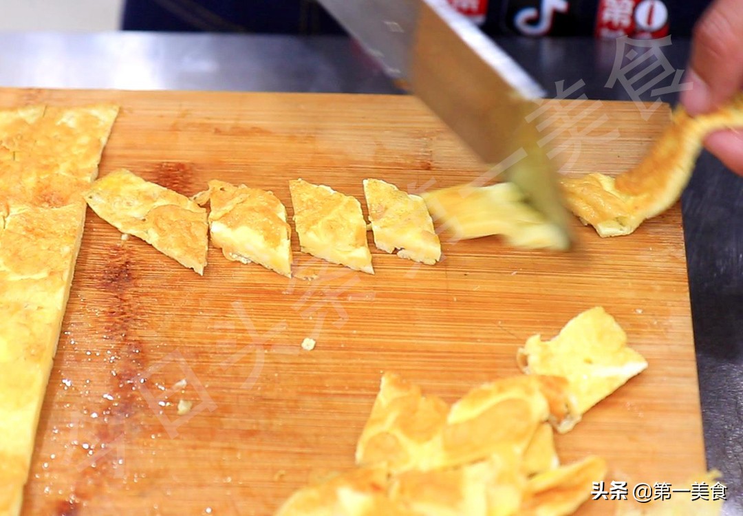 豆腐的传统做法石磨豆腐,腊月二十五做豆腐图片