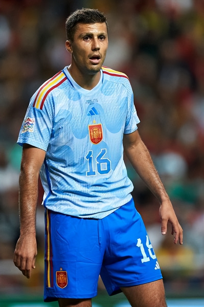 姆巴佩同期数据与梅西c罗对比,espn评nba百大球星前10